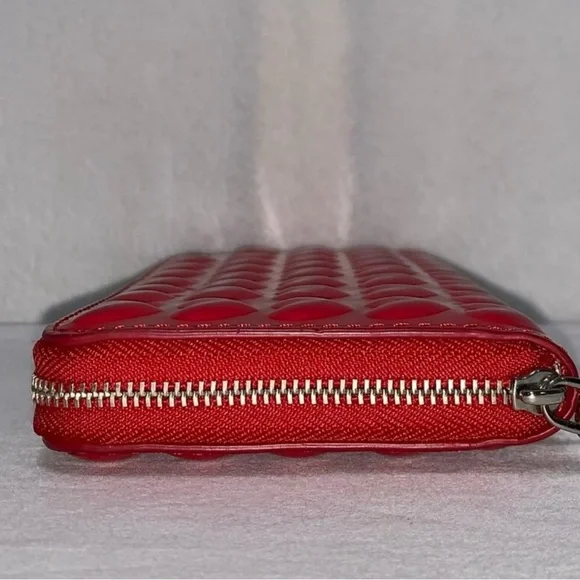 Marc Jacobs Bubble Hearts Patent Leather Zip Wallet - Picture 2 of 9